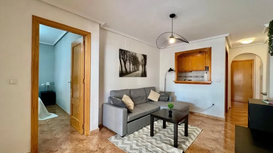 1 bedroom apartment for sale, Torrevieja, Spain No. 700 № 15