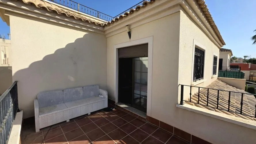 114m² villa for sale, Torrevieja, Spain No. 667 № 6
