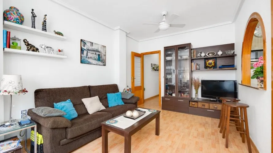 80m² apartment for sale, Torrevieja, Spain No. 648 № 27