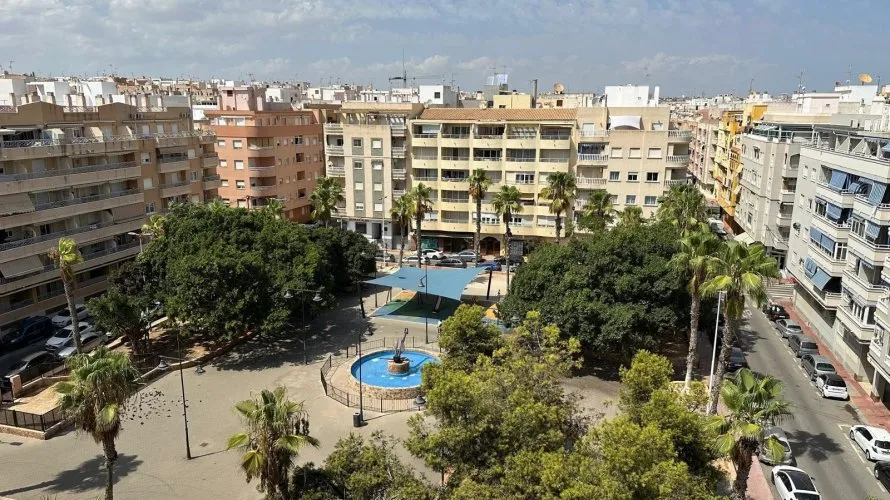 26m² apartment for sale, Torrevieja, Spain No. 630 № 4