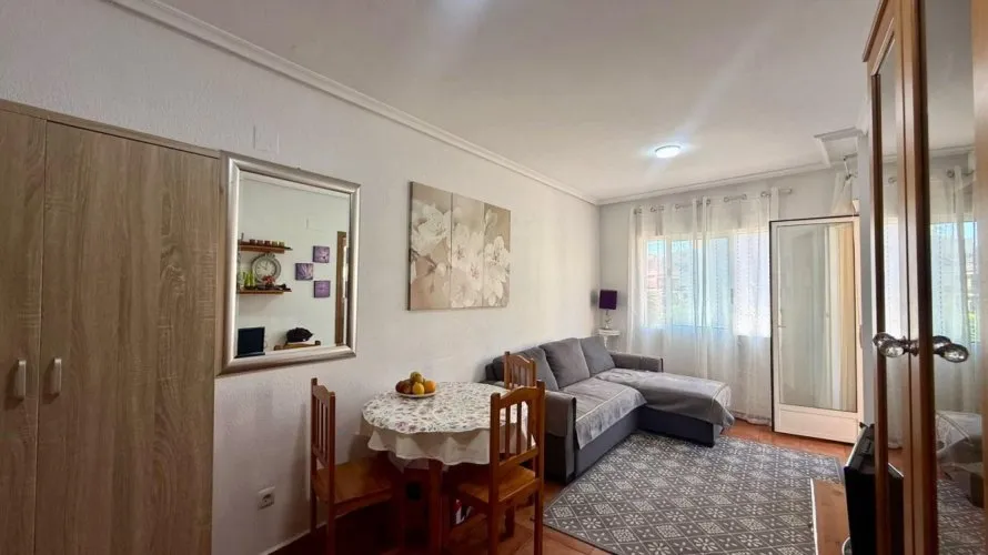 1 bedroom apartment for sale, Torrevieja, Spain No. 728 № 17