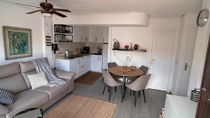 2 bedrooms bungalow for sale, Torrevieja, Spain No. 643 № 20