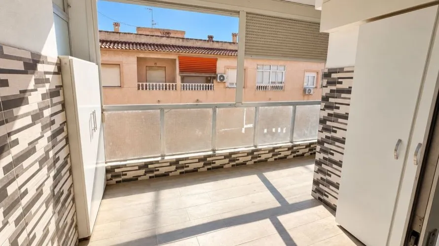 78m² apartment for sale, Torrevieja, Spain No. 774 № 10