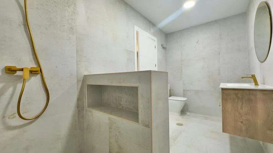 150m² apartment for sale, Torrevieja, Spain No. 794 № 3