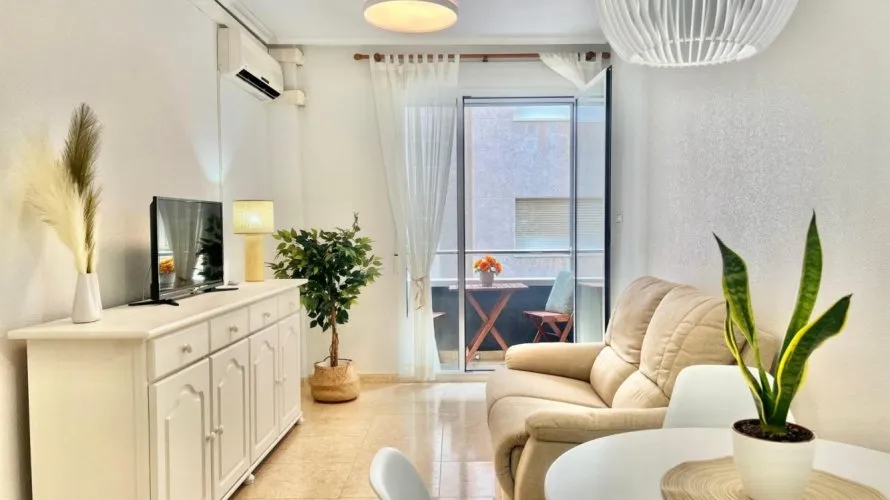 2 bedrooms apartment for sale, Torrevieja, Spain No. 759 № 17