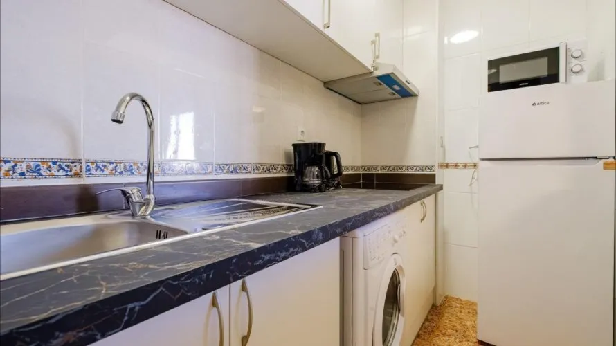 1 bedroom apartment for sale, Torrevieja, Spain No. 800 № 20