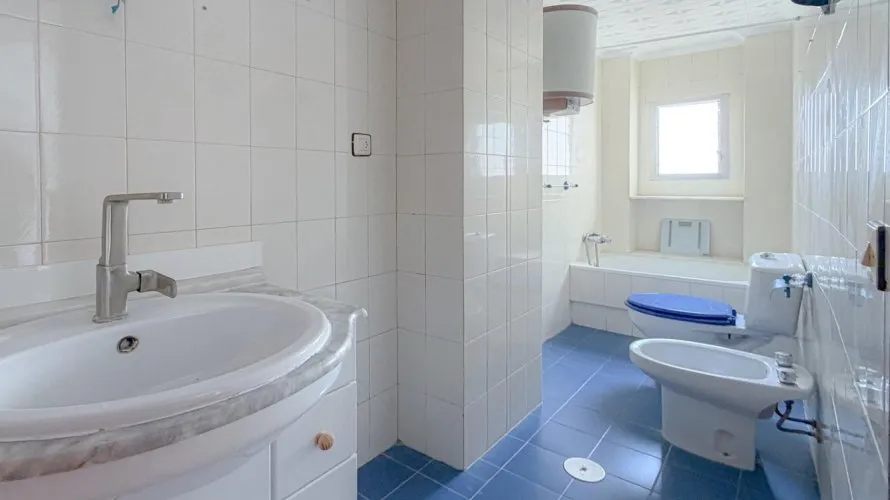 1 bedroom apartment for sale, Torrevieja, Spain No. 807 № 2