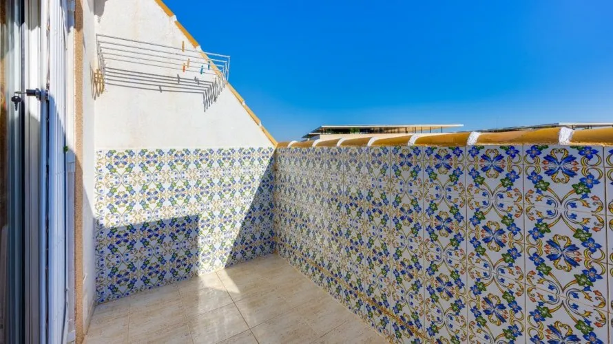 61m² penthouse for sale, Torrevieja, Spain No. 744 № 6