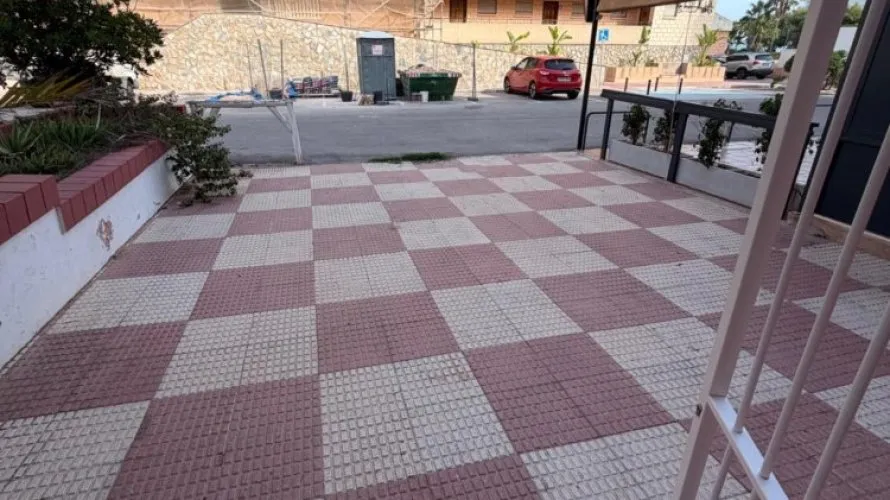 100m² commercial property for sale, Torrevieja, Spain No. 771 № 3