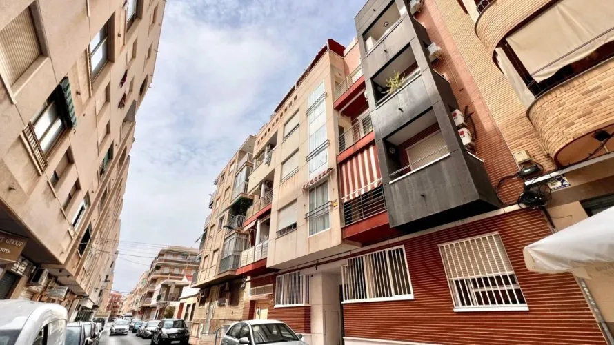 2 bedrooms apartment for sale, Torrevieja, Spain No. 759 № 27