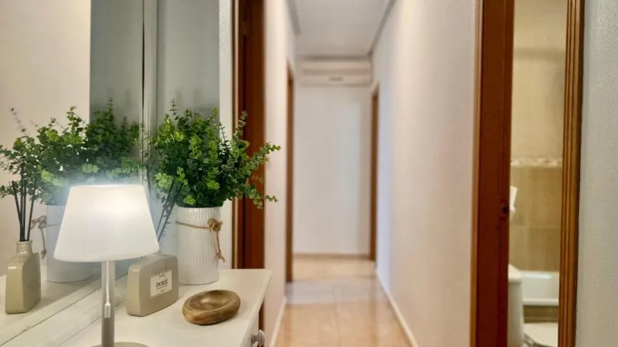 2 bedrooms apartment for sale, Torrevieja, Spain No. 759 № 21