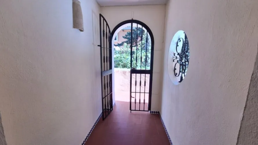 2 bedrooms apartment for sale, Torrevieja, Spain No. 763 № 24