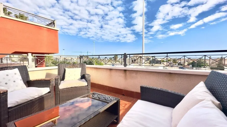 78m² penthouse for sale, Torrevieja, Spain No. 790 № 20