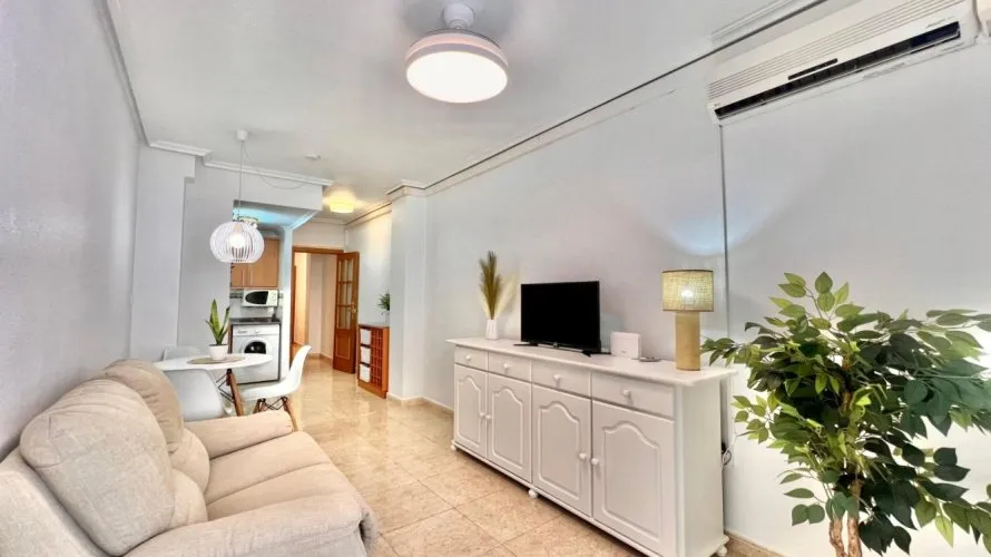 2 bedrooms apartment for sale, Torrevieja, Spain No. 759 № 9