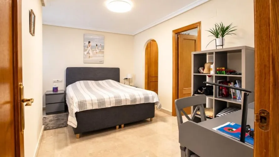 124m² apartment for sale, Torrevieja, Spain No. 798 № 16