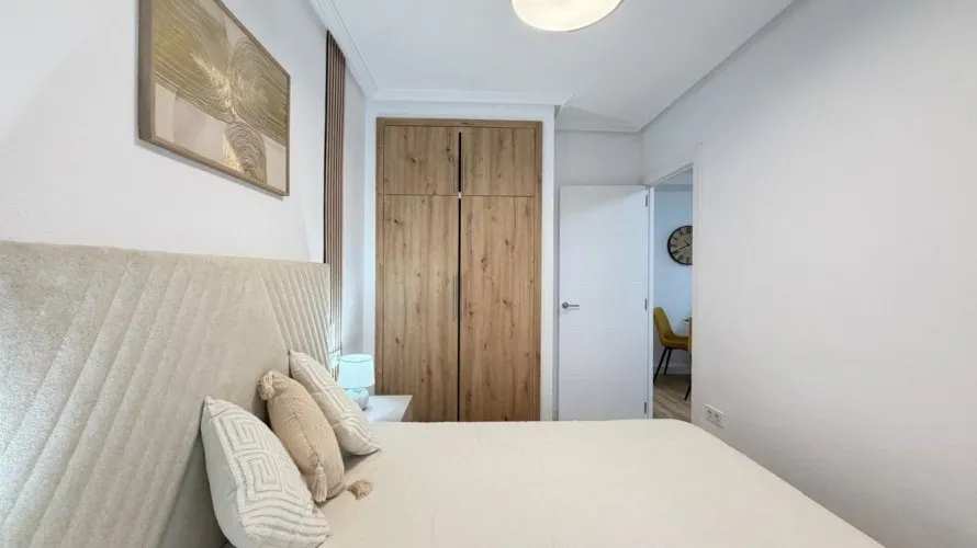 1 bedroom apartment for sale, Torrevieja, Spain No. 782 № 12