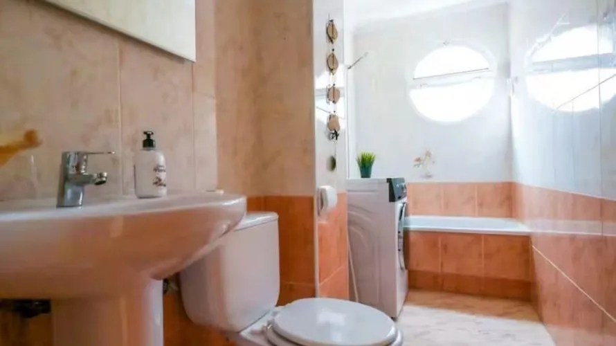 2 bedrooms apartment for sale, Torrevieja, Spain No. 803 № 9
