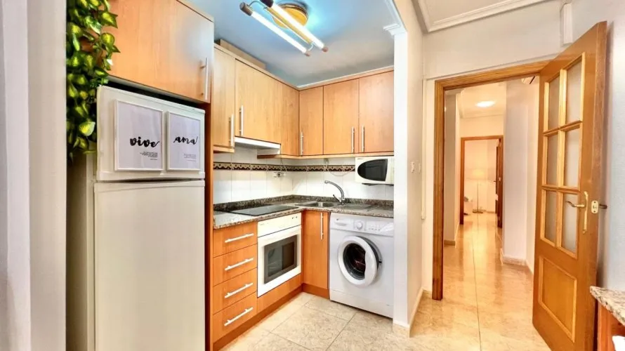 2 bedrooms apartment for sale, Torrevieja, Spain No. 759 № 7