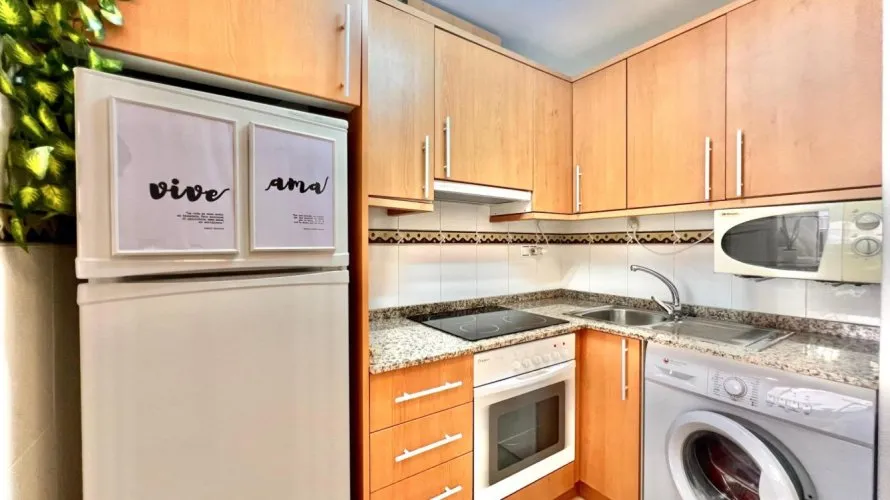 2 bedrooms apartment for sale, Torrevieja, Spain No. 759 № 5