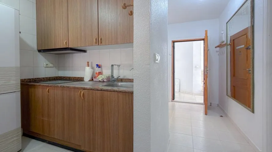 1 bedroom apartment for sale, Torrevieja, Spain No. 802 № 9