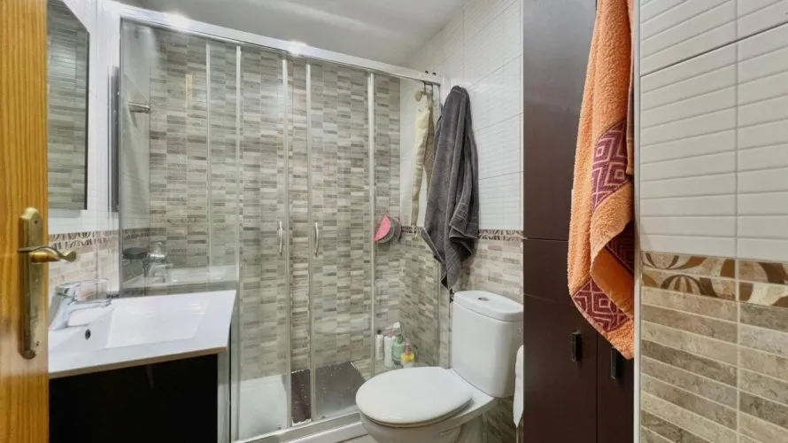2 bedrooms apartment for sale, Torrevieja, Spain No. 785 № 4
