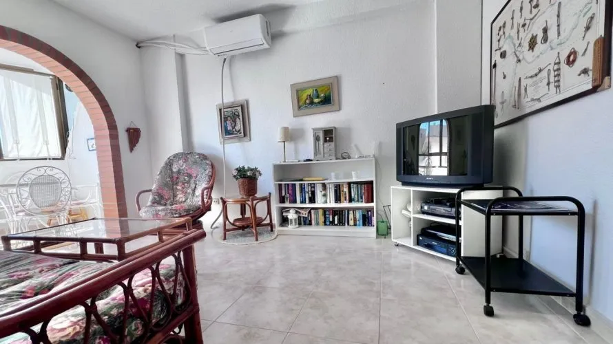 65m² apartment for sale, Torrevieja, Spain No. 792 № 23